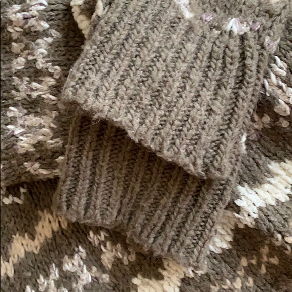 🌸Free People Winter Sweater🌸 - Picture 5 of 6